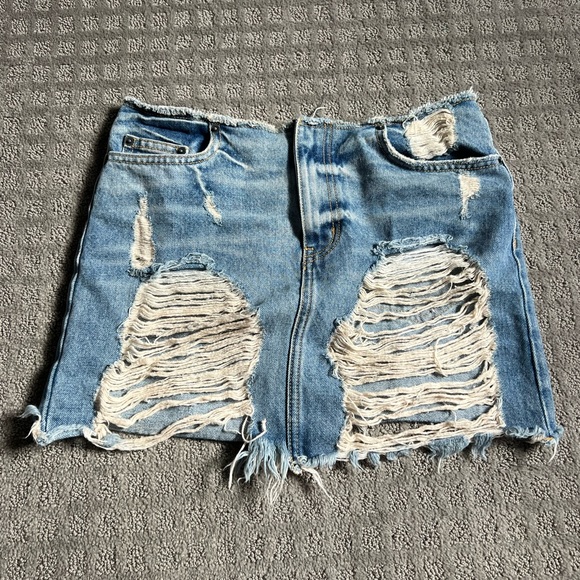 LF Carmar Denim Skirt - Picture 2 of 6